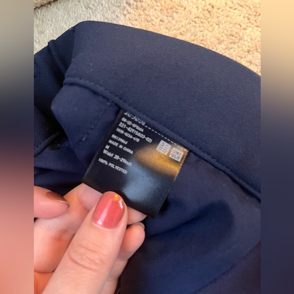 Uniqlo Wide Leg Pants - Picture 2 of 3